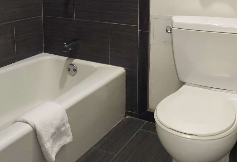 فندق Rodeway Inn Alamedaoakland