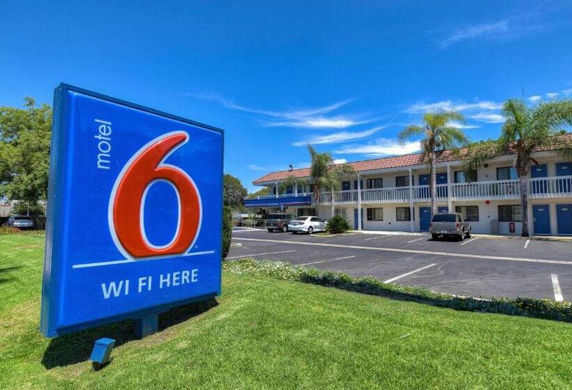 Motel 6pomona, Ca  Los Angeles