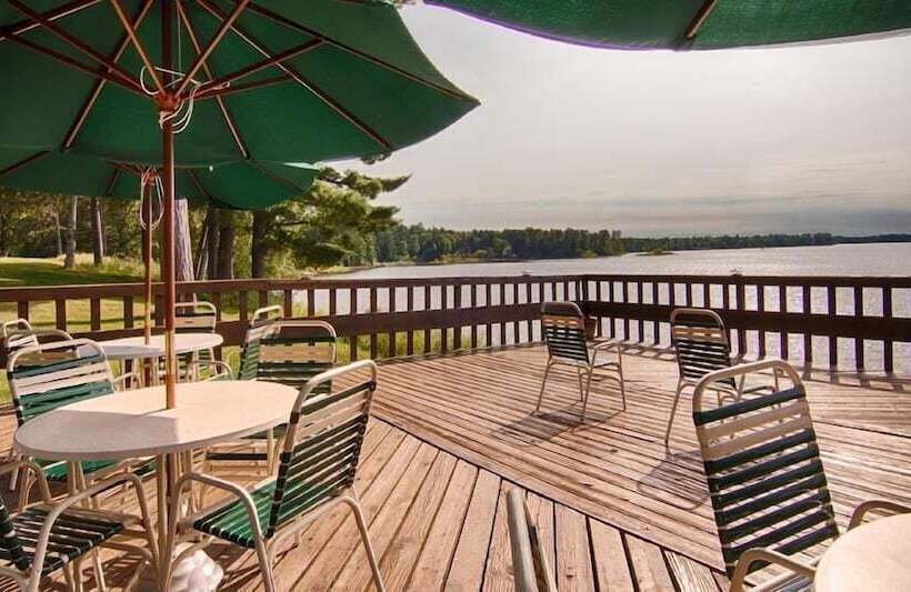 Мотель Centerstone Resort Lake Aire