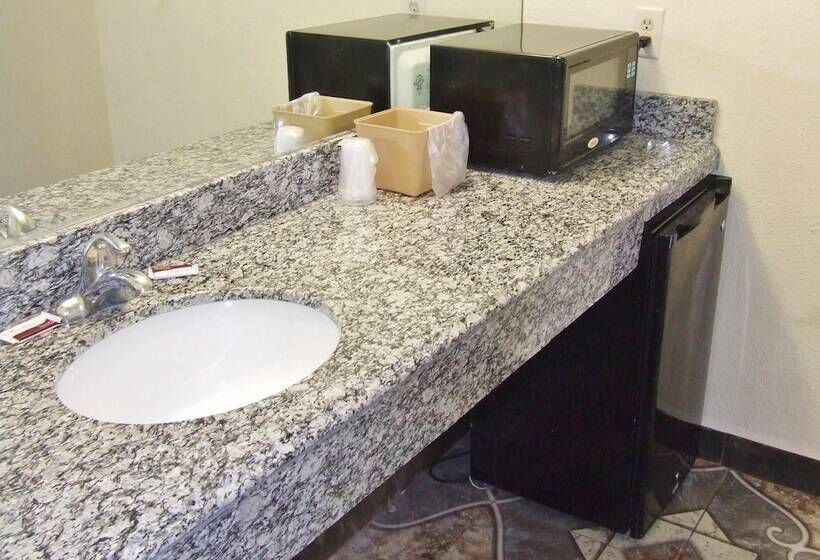 בית מלון כפרי Americas Best Value Inn Beaumont