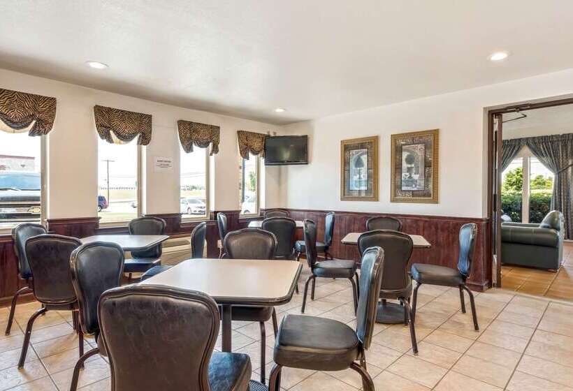 בית מלון כפרי Americas Best Value Inn Paris