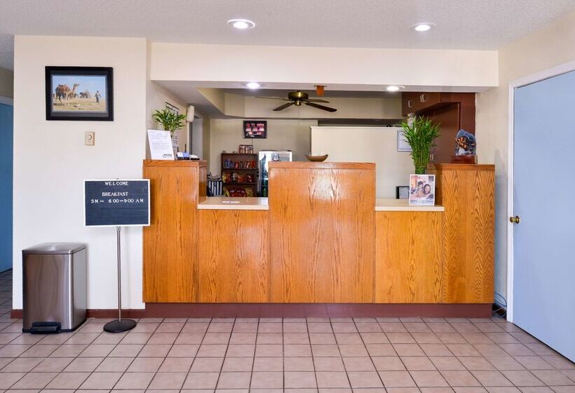 ホテル Americas Best Value Inn Sullivan