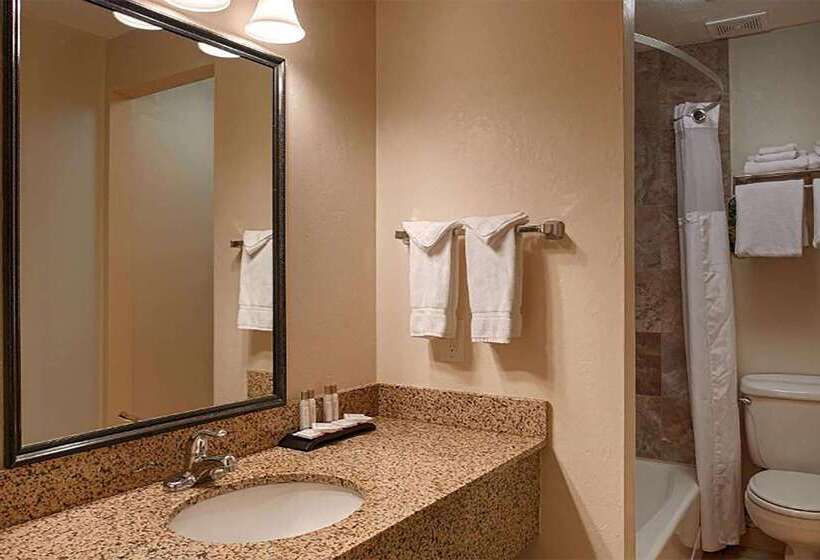 فندق Baymont By Wyndham Durango