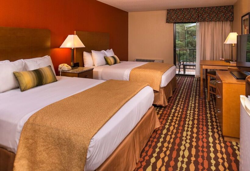 هتل Best Western Ambassador Inn & Suites