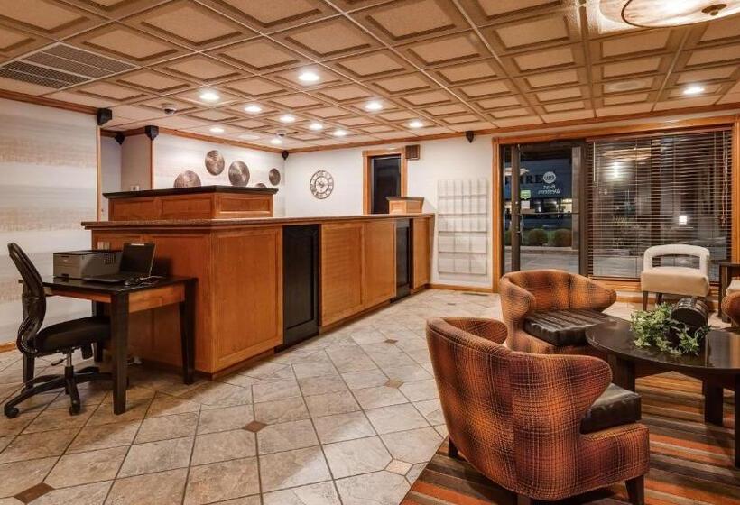 בית מלון כפרי Best Western Angus Inn