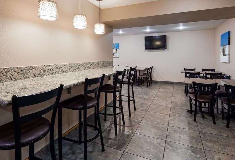 فندق Best Western Desert Oasis