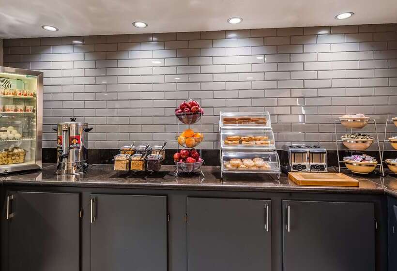 호텔 Best Western Desert Villa Inn