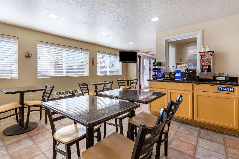 هتل Best Western El Rancho Palacio