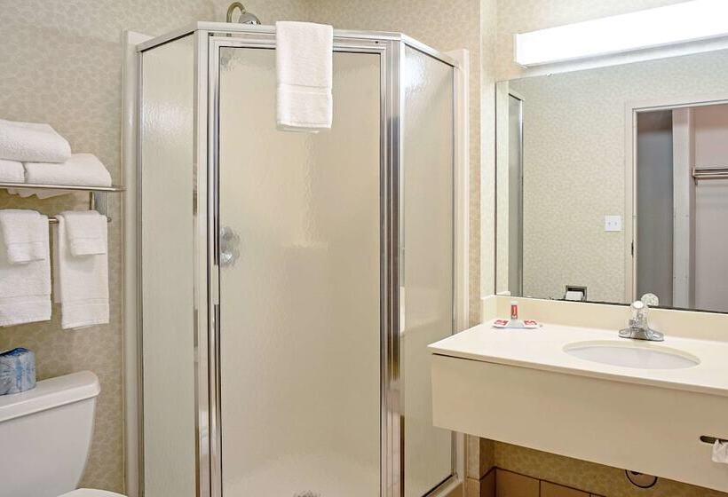 فندق Quality Inn Frontier At Us Hwy 30