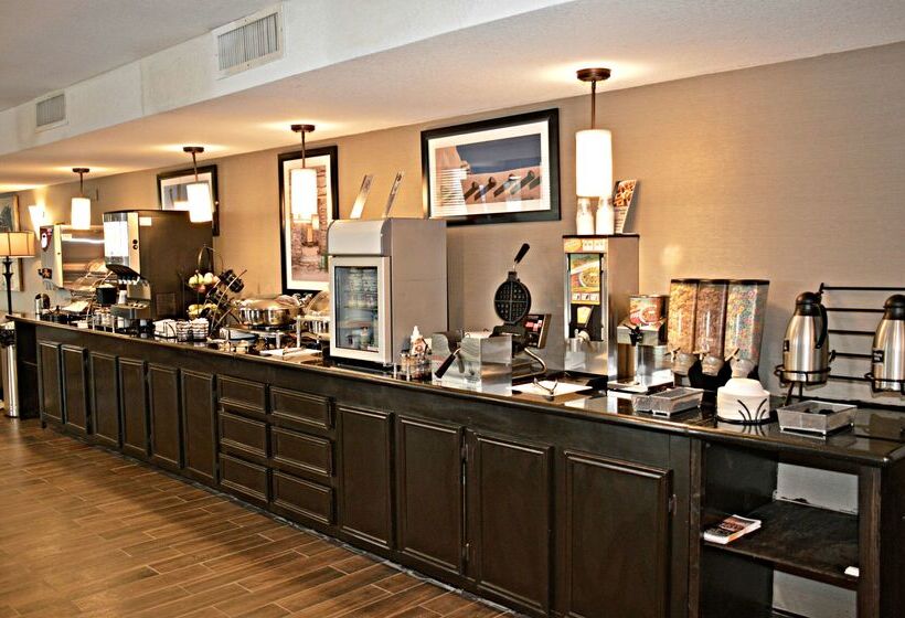 هتل Best Western Inn Of Del Rio