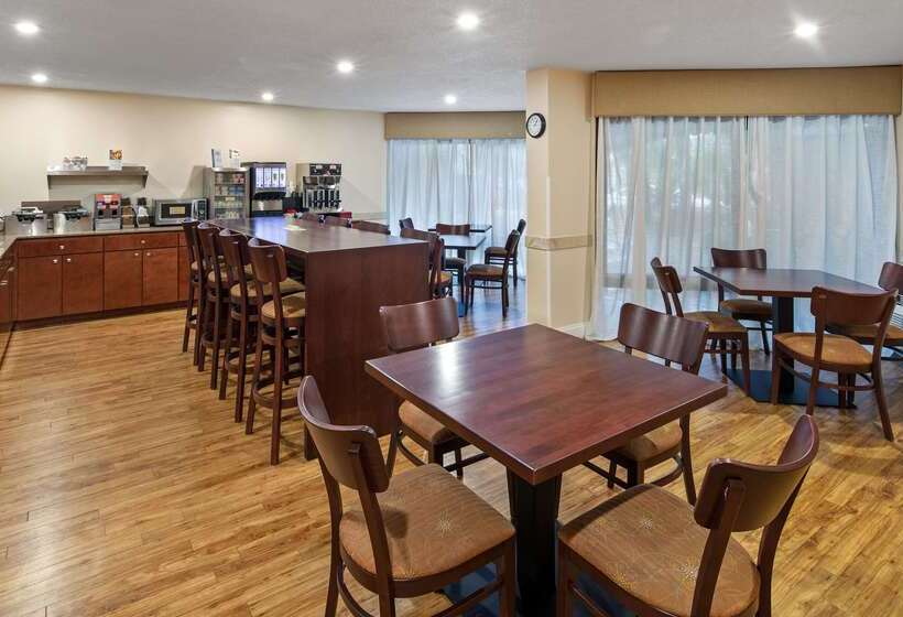 酒店 Best Western Oak Manor