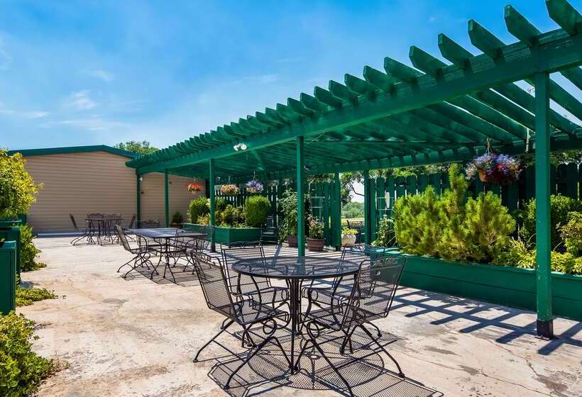 בית מלון כפרי Best Western Paradise Inn & Resort