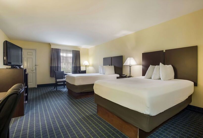 בית מלון כפרי Best Western Parkside Inn