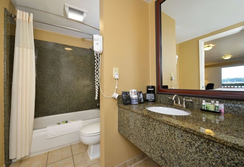 호텔 Best Western Pier Point Inn