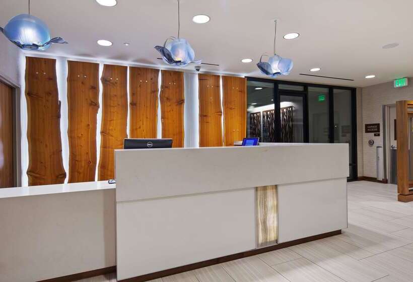 هتل Best Western Plus Bayside Inn