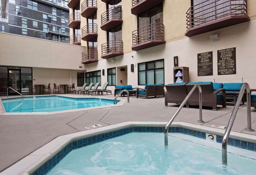 هتل Best Western Plus Bayside Inn