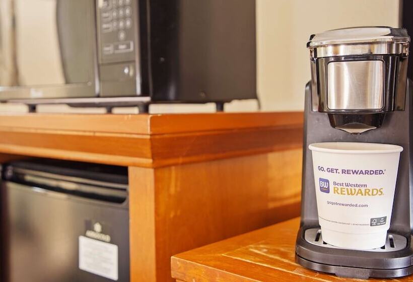 هتل Best Western Plus Bayside Inn