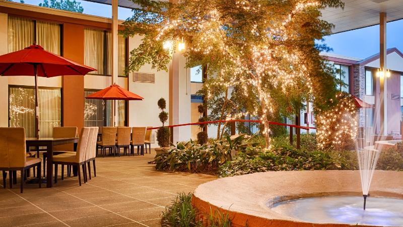 فندق Best Western Plus Burlington