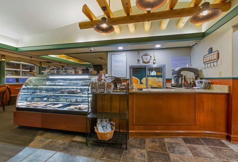 هتل Best Western Plus Clocktower Inn