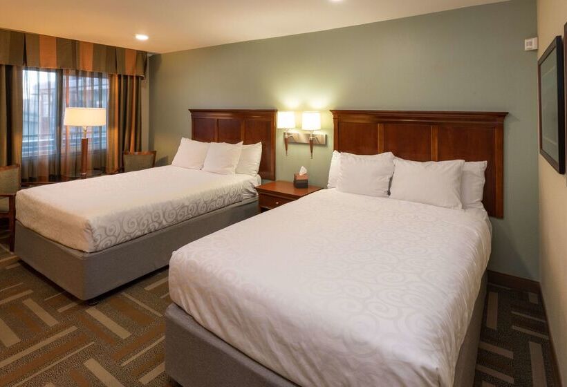 هتل Best Western Plus Clocktower Inn