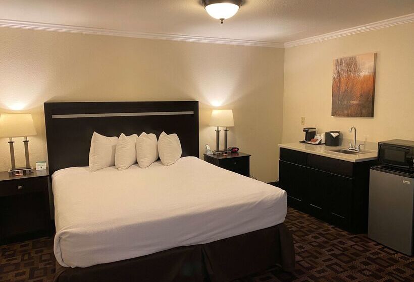 בית מלון כפרי Best Western Plus Inn Of Hayward