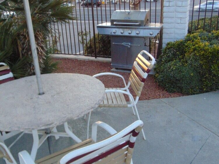 هتل Best Western Plus Kings Inn And Suites