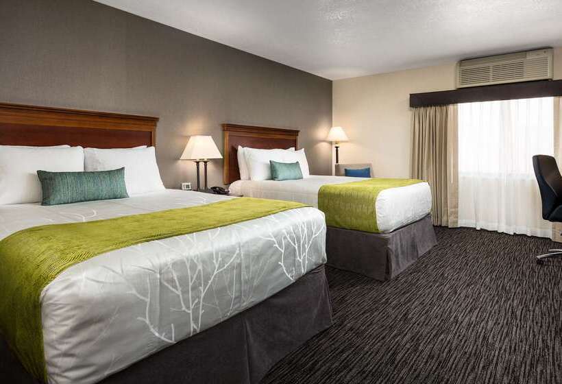 هتل Best Western Plus Landmark Inn