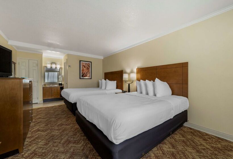 Отель Best Western Plus Northwoods Inn