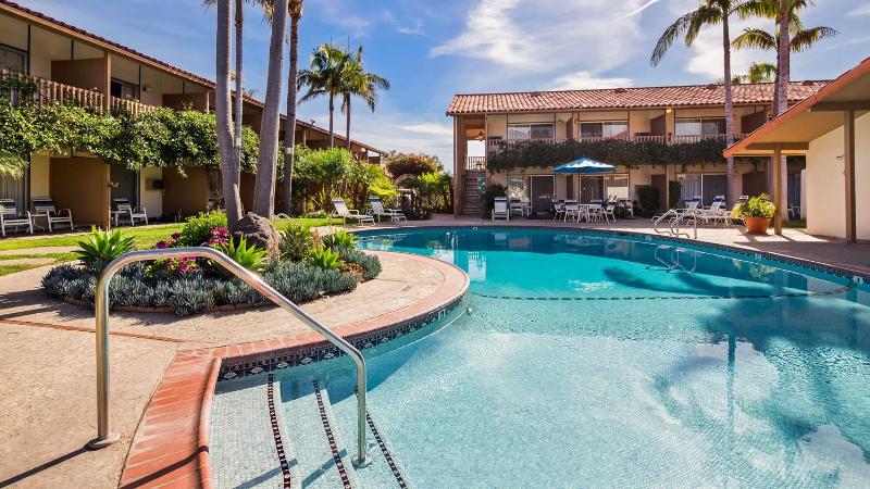 בית מלון כפרי Best Western Plus Pepper Tree Inn