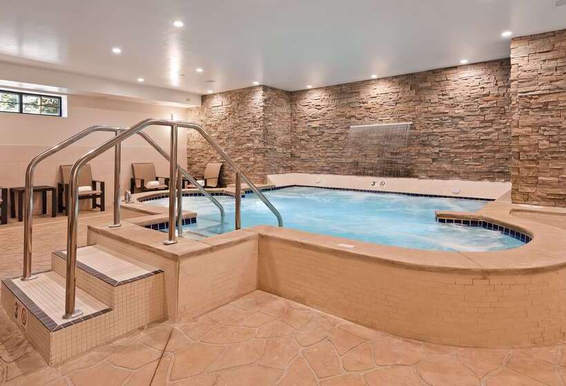ホテル Best Western Plus Superior Inn