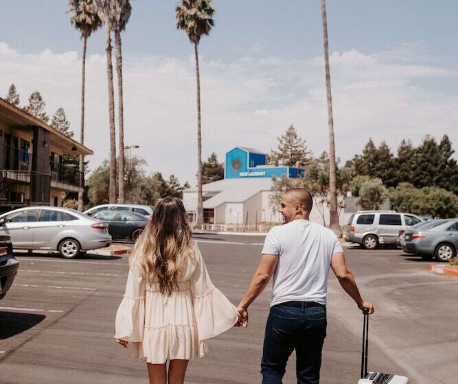 Отель Best Western Sonoma Winegrower's Inn