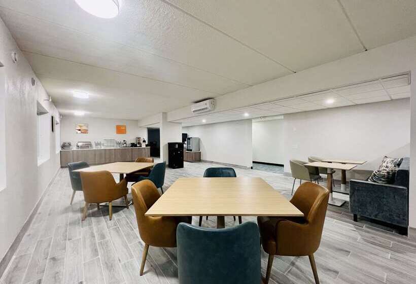 فندق Comfort Inn & Suites