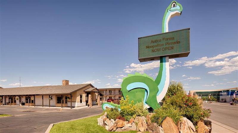בית מלון כפרי Dinosaur Inn & Suites