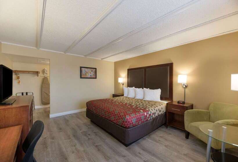 בית מלון כפרי Econo Lodge Flagstaff Route 66