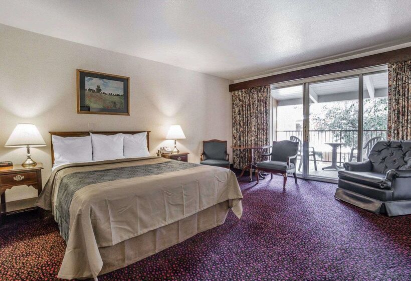 هتل Econo Lodge Near Reno Sparks Convention Center
