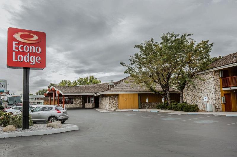 هتل Econo Lodge Near Reno Sparks Convention Center