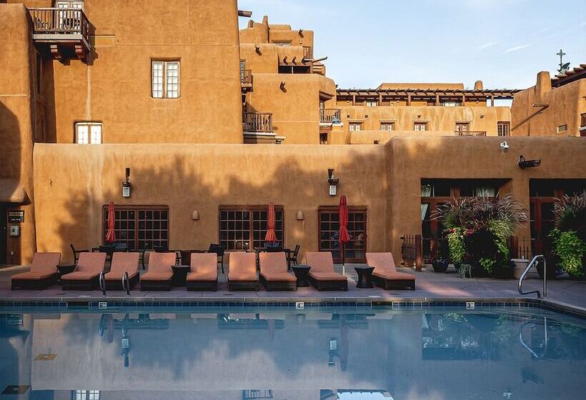 هتل Inn & Spa At Loretto