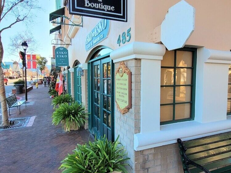 호텔 King Frederik Inn