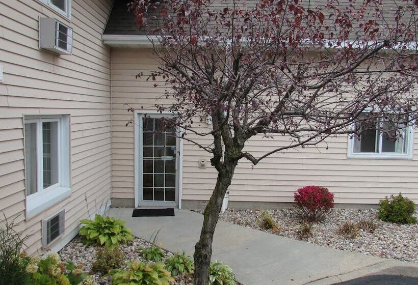 호텔 Magnuson Grand Pioneer Inn And Suites