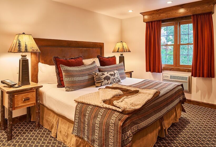 בית מלון כפרי Parkway Inn Of Jackson Hole