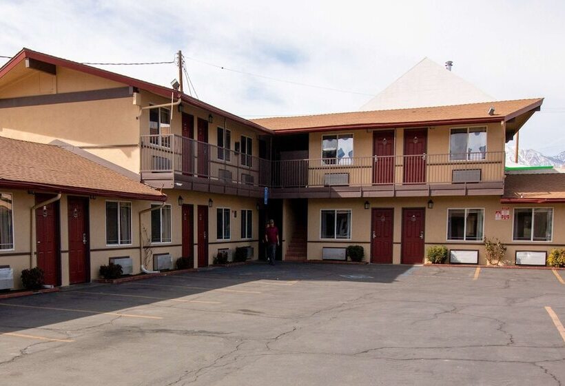בית מלון כפרי Quality Inn Bishop Near Mammoth