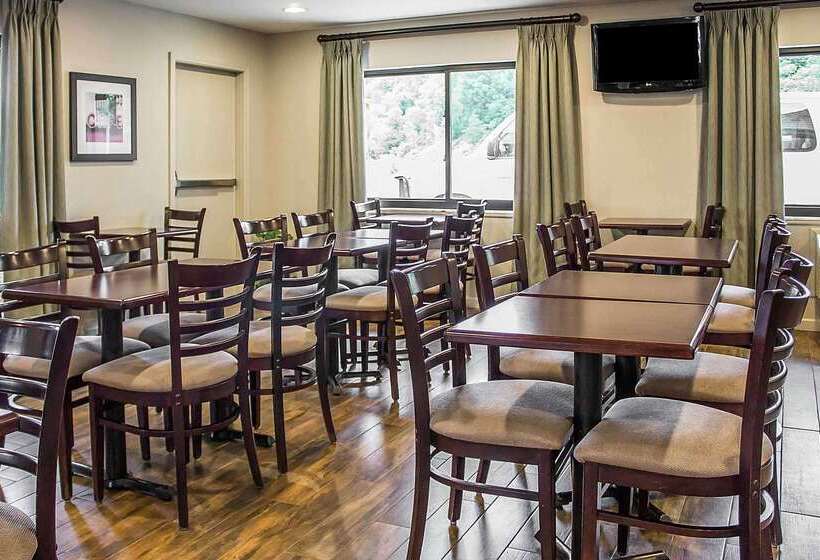 호텔 Quality Inn
