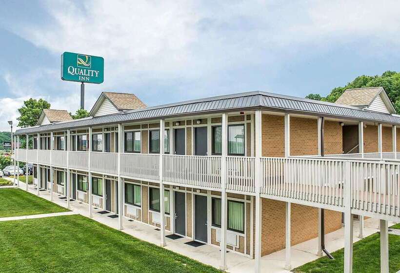 호텔 Quality Inn