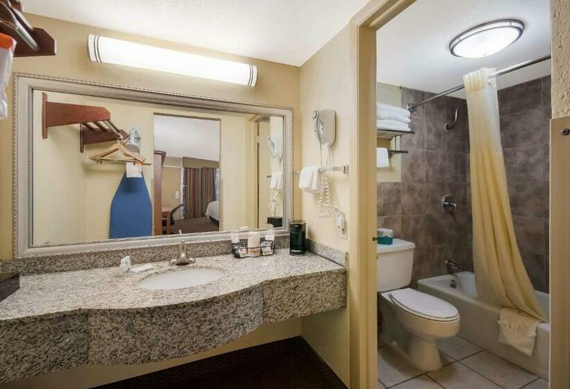 فندق Quality Inn