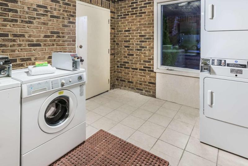 בית מלון כפרי Quality Inn