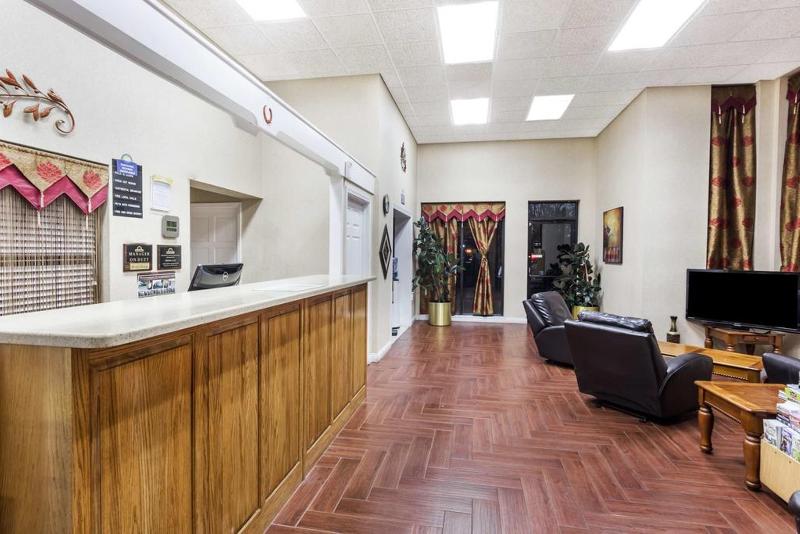 בית מלון כפרי Quality Inn