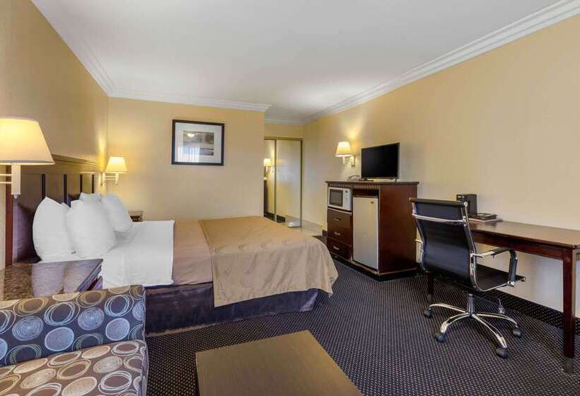 ホテル Quality Inn Lomita Los Angeles South Bay