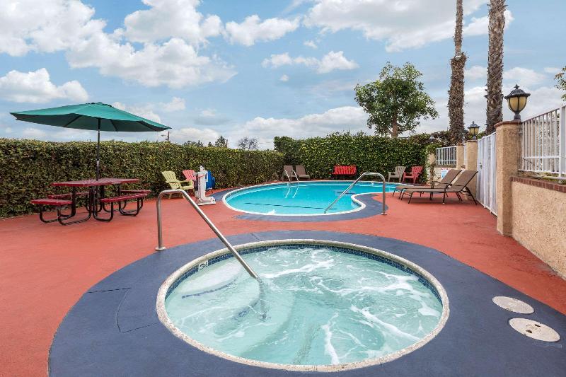 ホテル Quality Inn Lomita Los Angeles South Bay