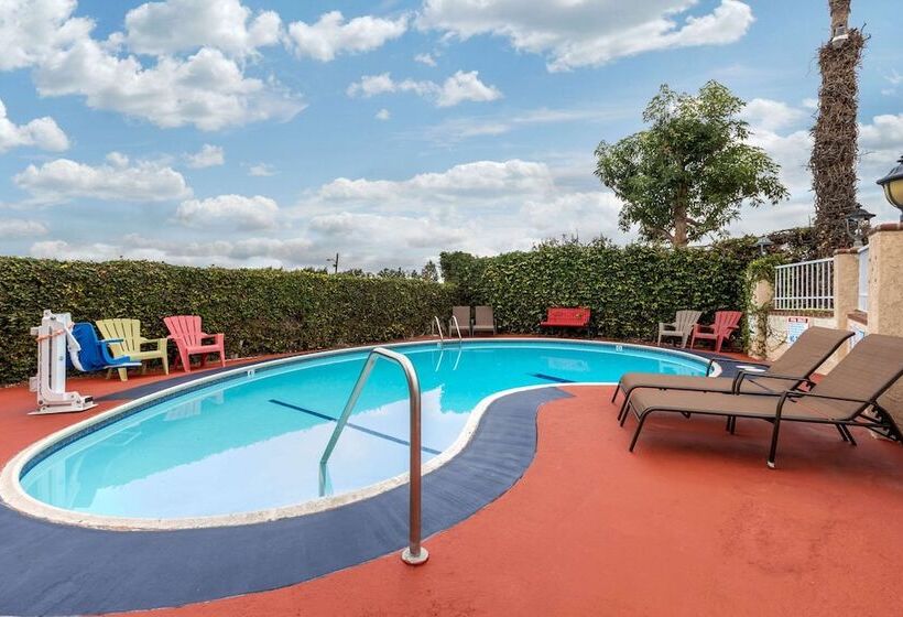 ホテル Quality Inn Lomita Los Angeles South Bay