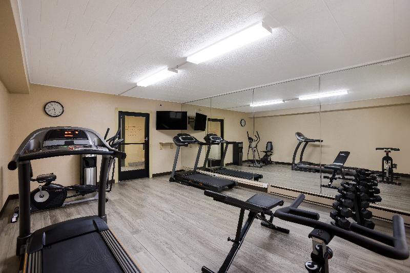 فندق Quality Inn & Suites Big Rapids Near University